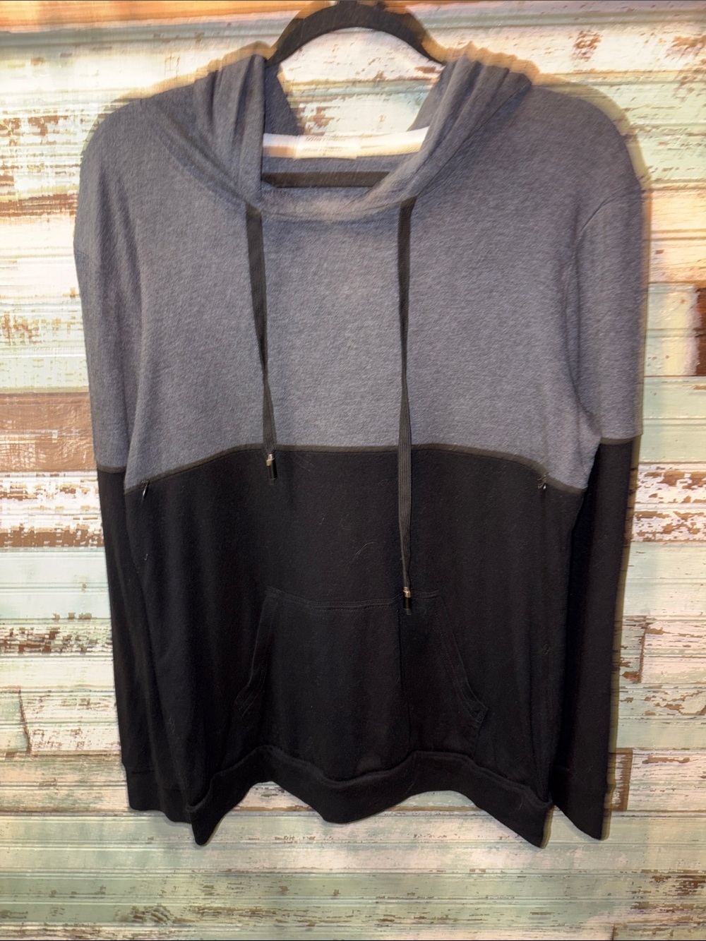 Bearsland Easy access zippers for Nursing Mommas Two-Tone Gray & Black Hoodie